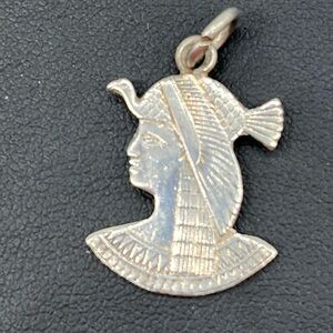 VNTG Egyptian revival sterling silver Cleopatra bust pendant, 1 in., 3.7 grams